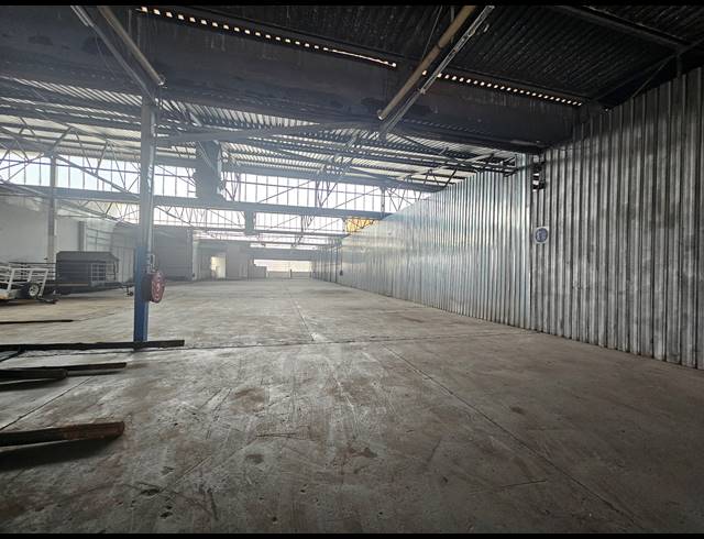 1,459M² WAREHOUSE TO LET IN ISANDO